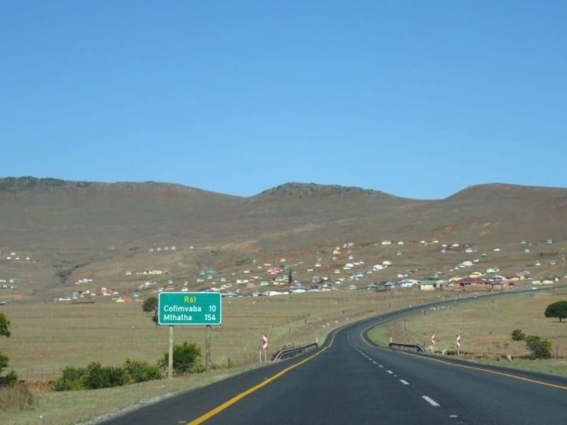 R61 ROAD TO BE READY FOR USE BY END OF FEBRUARY R61 Cofimvaba potholes