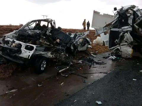 This fatal accident occurred approximately at 09:30 Wednesday morning, on the N6 road Aliwal North 30 Fluakraal turn off.