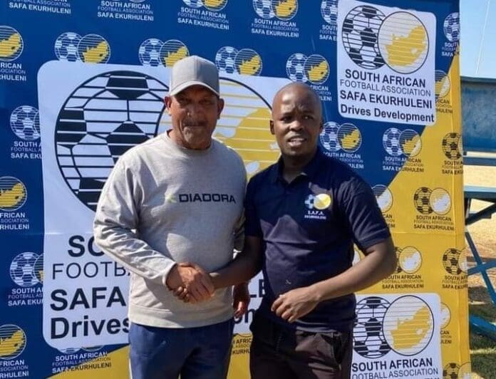 Aspiring Coach Senzo Mdingi Aspiring coach Senzo Mdingi shares his passion and love for football