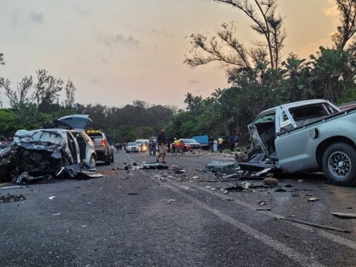 Port Edward Accident September 2022 6, dead and 5 badly injured on a R61 multiple car accident.