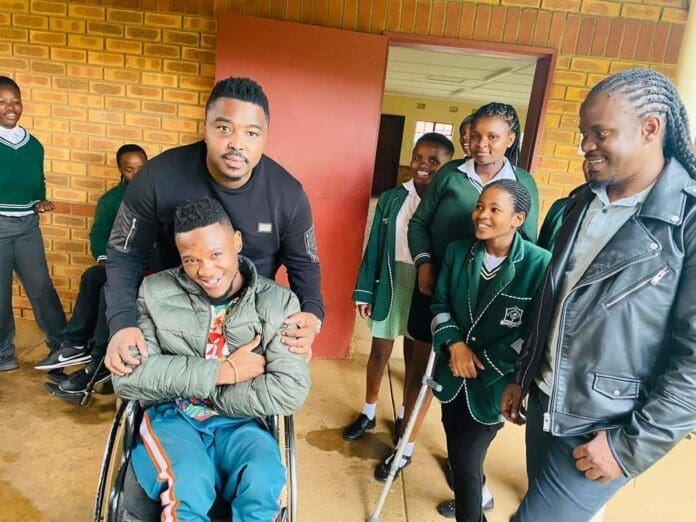 Volo Da Saint And Betusile Mcinga Betusile Mcinga Foundation in partnership with Volo Da Saint visited Vukuzenzele Special School