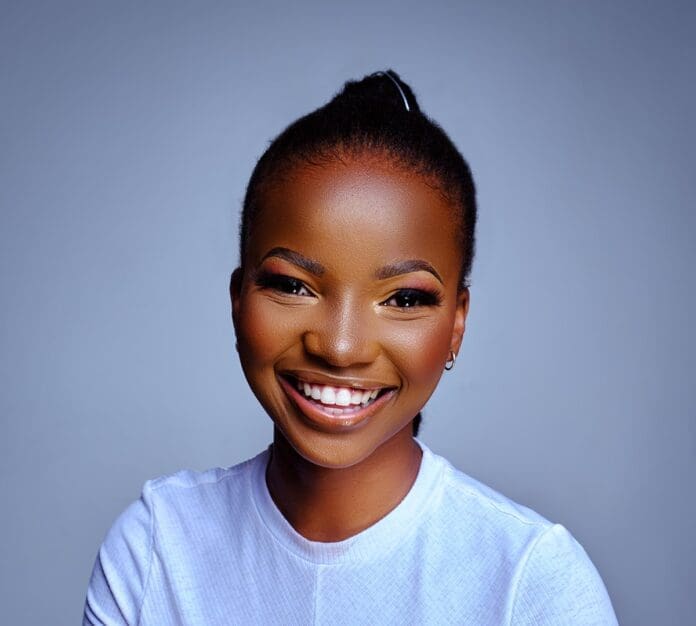 Zizipho Ntlangano 22 NTLANGANO EXPRESSES HER GRATITUDE TO THE PEOPLE WHO CONTRIBUTED TO HER MODELLING JOURNEY