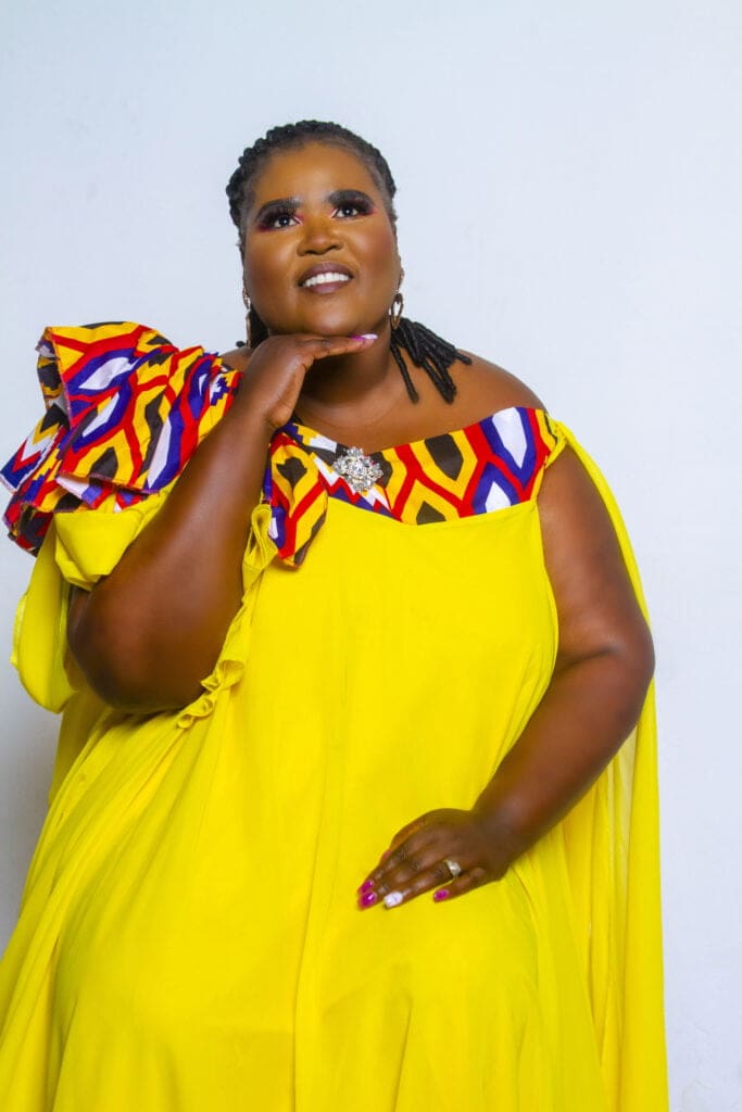 ozibele ‘Nozie’ Sogoni is a founder of Nozibele Solutions, a company that changes people’s lives by motivating, coaching, mentoring, training and branding them into being the best entrepreneurs they could ever be. Sogon has been to Istanbul Turkey, where she was one of the keynote speakers at a women’s retreat where she spoke to women about what she calls the “inner muscles”.  Sogoni describes the inner muscles as “the things that make you the best you, you can be”. Here in South Africa, Sogoni has worked with the eThekwini municipality where she interacted with 450 entrepreneurs she explains that “for me to have such a number of people for a service I’m offering was brilliant.” Born by parents who are both preachers, Sogoni says she never had a calling of being a preacher herself but she has always known that her passion was in talking to people. Nozibele Sogoni now runs a programme called Muscles Within, where she talks to people and motivates them to being the best versions of themselves particularly in relation to entrepreneurship. From being a receptionist of a company and being in charge of business and customer relations for the whole South Africa, Sogoni says she took that experience into mentoring SMMEs.