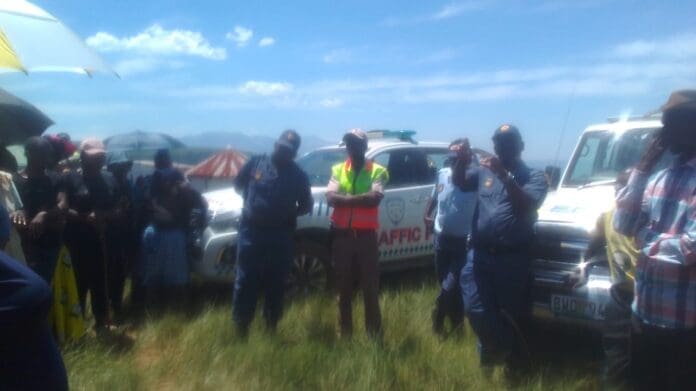 WARD 2 RESIDENTS OUTCRY POOR SERVICE DELIVERY IN THEIR WARD