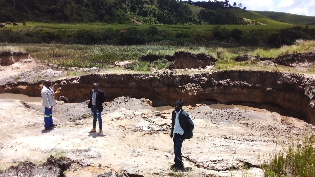 Illegal sand mine in Lusikisiki, kwaRhole village claims lives of two men Illegal sand mine in Lusikisiki, kwaRhole village claims lives of two men