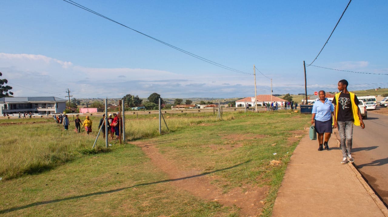 UQHANKQALAZO LWENKONZO ZOTHUTHO LUSHIYE ABANINZI BEDINGA KWIPHONDO
LEMPUMA KOLONI