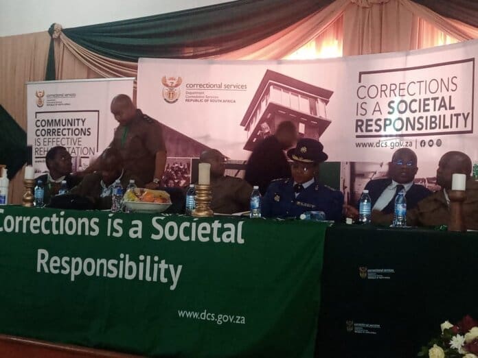 KUGXIJWA ABOPHULA UMTHETHO BEKWINGQAWULE ELUSIKISIKI
