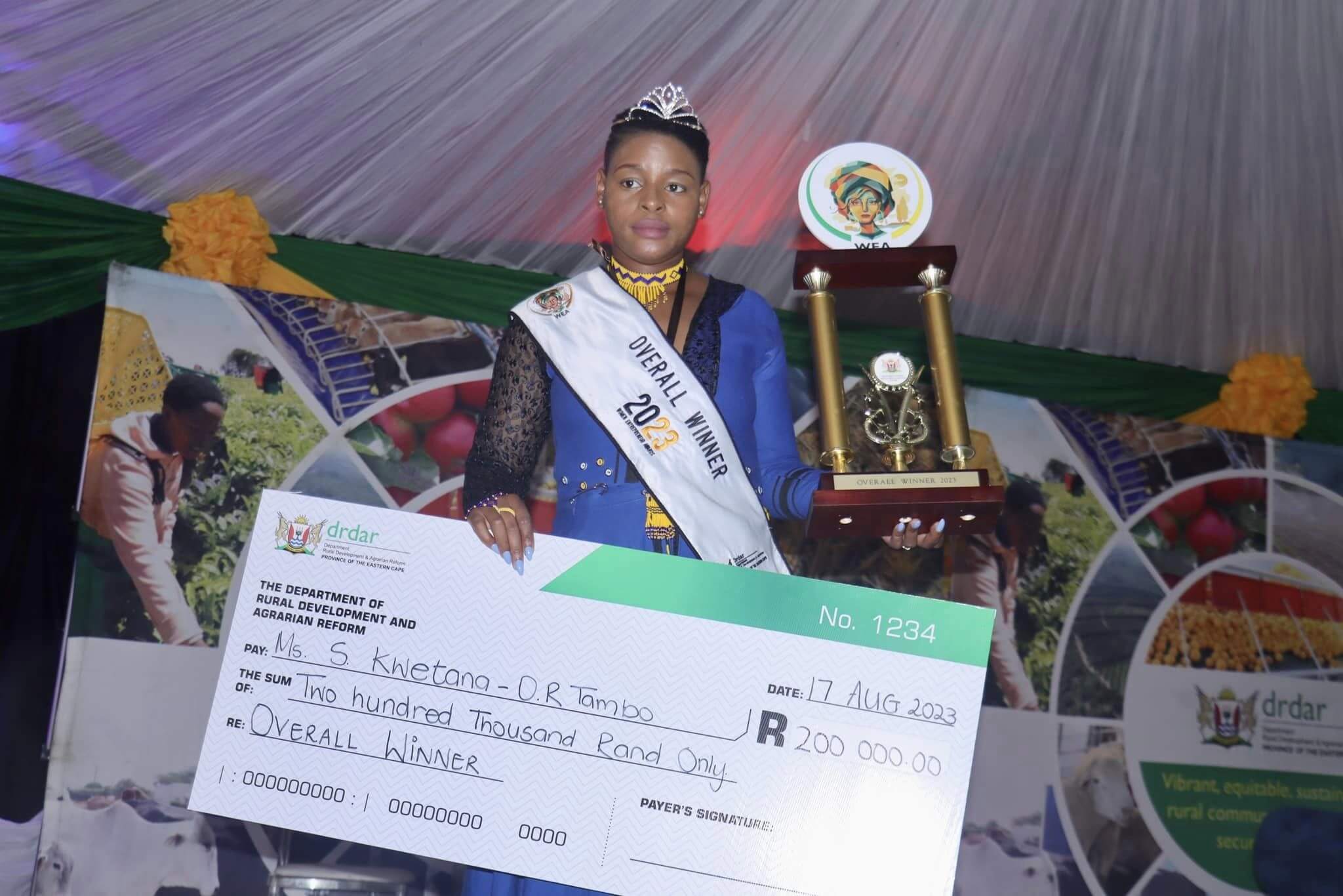 YOUNG MTHATHA FARMER WINS TOP PRIZE AT WOMEN IN AGRICULTURE AWARDS YOUNG MTHATHA FARMER WINS TOP PRIZE AT WOMEN IN AGRICULTURE AWARDS