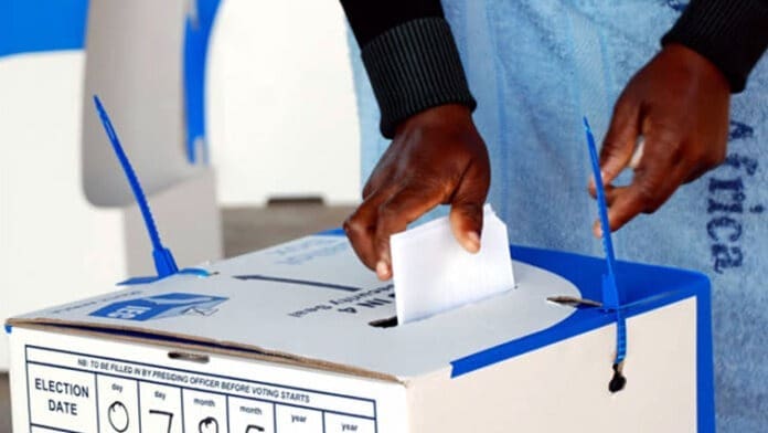PONDOLAND TIMES IEC1 GCIS 1 Is it Time to Lower the Voting Age?
