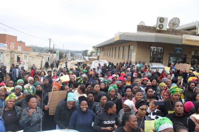 Zimasa Mkwedini Pondoland Times Community members of Lusikisiki came out in numbers driven by anger and frustrations against the killings of women in the area
