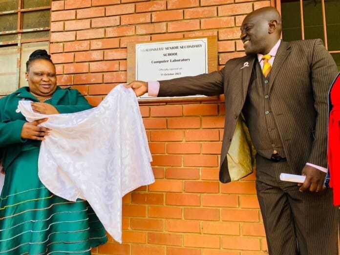 Fundile Gade MEC The MEC for Department of Education (DoE), Hon. F Gade and Winnie Madikizela-Mandela Local Municipality (WMMLM) Mayor, Cllr TD Mafumbatha earlier today official handed over a Computer Laboratory & Infrastructure donated by Jenn Training & Consultancy at Ngalonkulu SS in Ward 14.