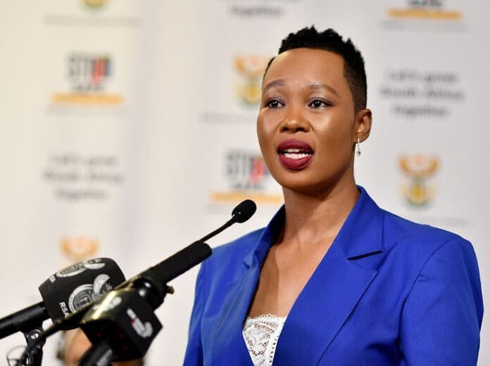 Minister Stella Ndabeni-Abrahams Embarks on Monitoring and Oversight Visit to Schools in King Sabata Dalindyebo Local Municipality