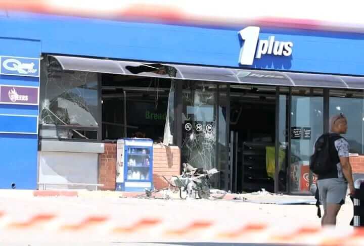 EmaXesibeni Garage Closed After Bombing Incident Emaxasibeni Garage Closed After Bombing IncidentEmaxasibeni Garage Closed After Bombing Incident