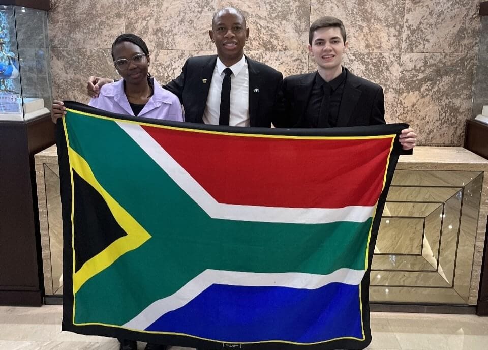 SA young scientists win awards at the Taiwan International Science Fair SA young scientists win awards at the Taiwan International Science Fair