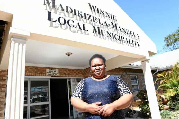 Clle Daniswa Mafumbatha Newspapers In Bizana