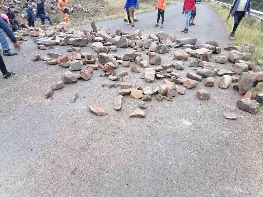 "Mfundisweni Residents Dismiss Ward Councilor from Meeting, Asserting They Do Not Require Councillor's Presence"