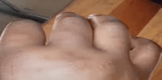 TEACHER SUSPENDED AFTER BRUTALLY BEATING A PUPIL TEACHER SUSPENDED AFTER BRUTALLY BEATING A PUPIL
