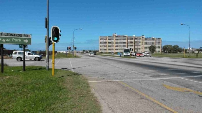 R75 Intersection 11zon The South African National Roads Agency SOC Limited (SANRAL) has called for greater collaboration from the Nelson Mandela Bay Municipality (NMBM) and other stakeholders to restore the R75 road to acceptable safety standards.