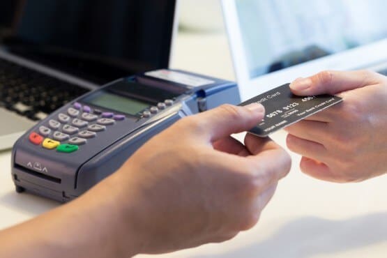 Shutterstock 262790288 555x370 Credit Card Dependency Soars as South Africans Struggle to Survive