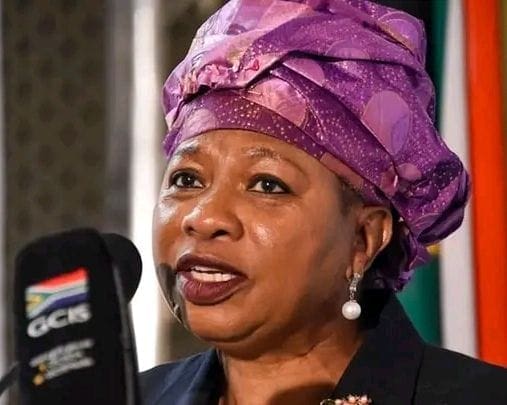 Busisiwe Memela Minister of Social Development, Nokuzola Tolashe, has announced the precautionary suspension of SASSA's Chief Executive Officer, Busisiwe Memela-Khambula.