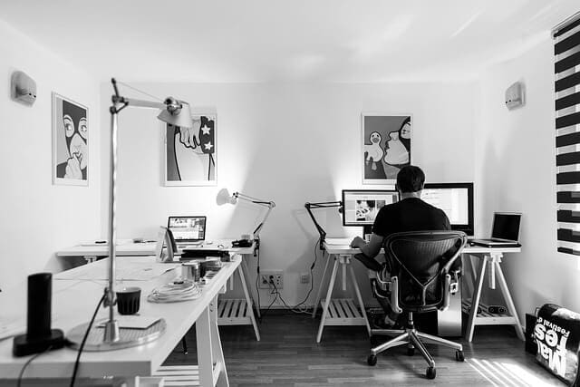 Office 932926 640 Turning Your Passion into a Business: Tips and Advice
