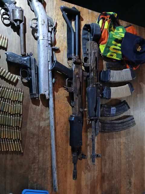 Mqanduli Firearms Recovery SAPS Tactical Response Team (TRT) have arrested a 33-year-old male for numerous counts of illegal firearms in Ngonya location, Mqanduli 39km outside Mthatha.
