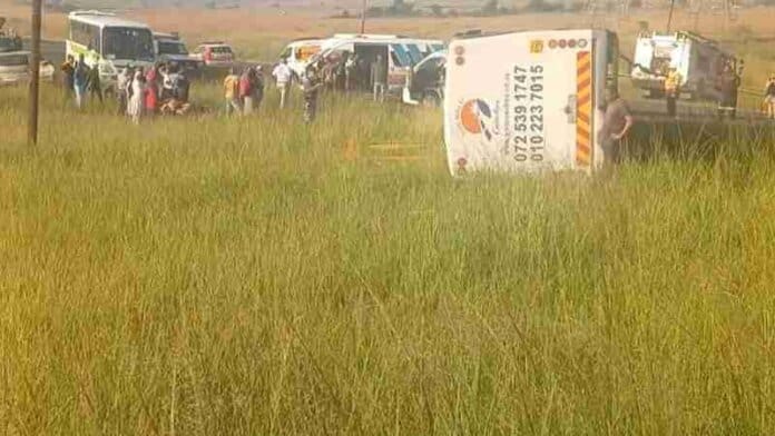 IFP Bus Bus Carrying IFP Supporters Overturns in KZN, Injuring Several