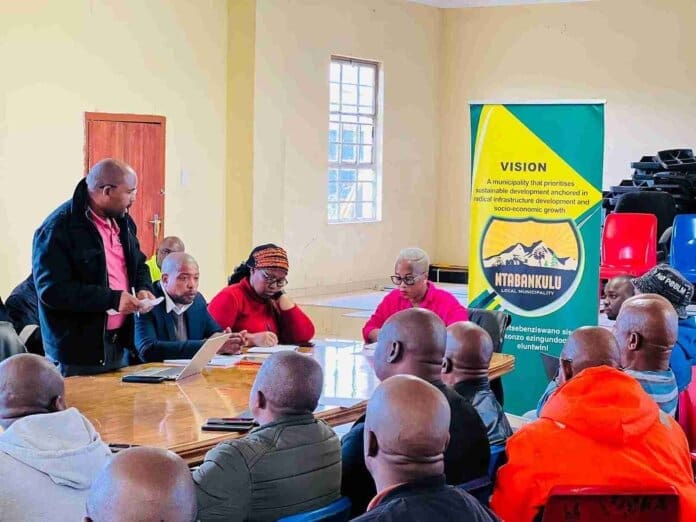 Ntabankulu Road Closure Community stakeholders and municipal leaders meet in Ntabankulu to resolve T19 road project closure