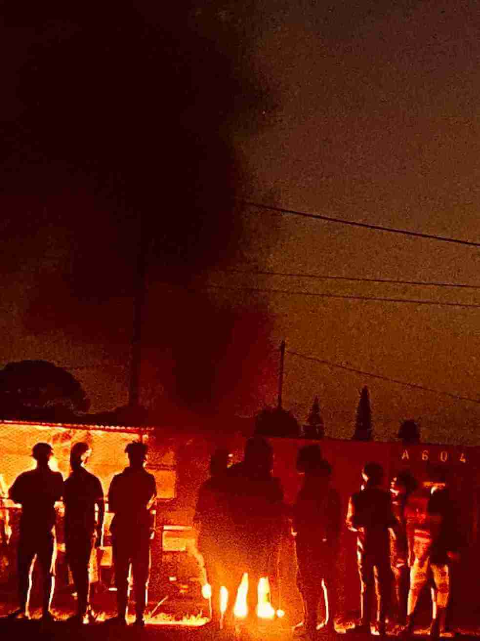 Zikhuba Residents Block Casino Road in Protest Over Electricity Outages - Photo: Yamkela Zozi