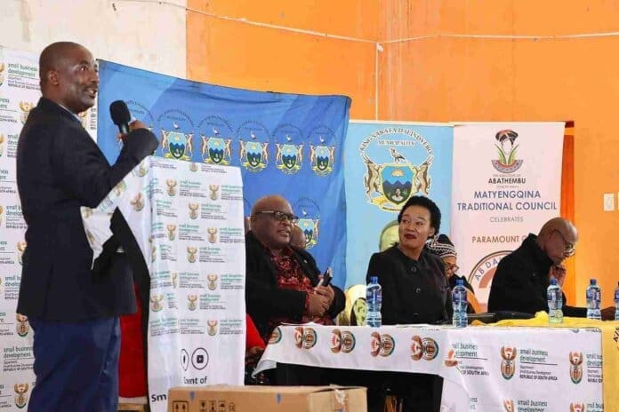 Stella Ndabeni Funding 11zon Minister Ndabeni Hands Over Equipment to 128 Informal Traders in Mthatha