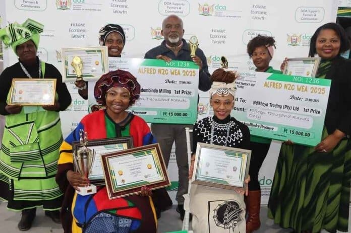 Nonceba Kontsiwe DrDAR Funding For Agriculture 11zon Alfred Nzo Woman Wins Top Farming Award
