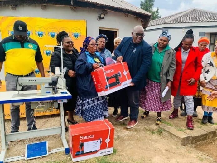 KSD Municipality Launches Mdlangathi Access Road Project Ward 34 KSD Municipality launches mdlangathi access road project ward 34