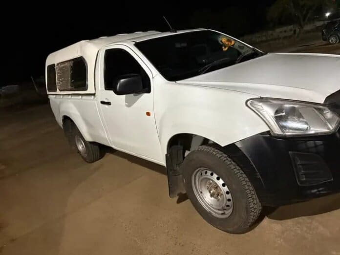 Qumbu police arrest 33 year old stolen bakkie