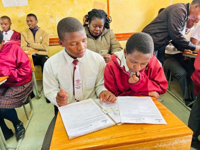 Alfred Nzo District Brings Career Choices Mpeni Ss 1 11zon alfred nzo district brings career choices mpeni ss