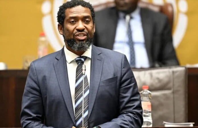 Minister Manamela Orders VUT Council to Explain Degree Syndicate Delay Minister Manamela Orders VUT Council to Explain Degree Syndicate Delay