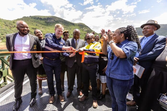 TebeTebe bridge, Multiple parties have claimed credit for the TebeTebe bridge, built under the Welisizwe Programme by SANDF engineers.