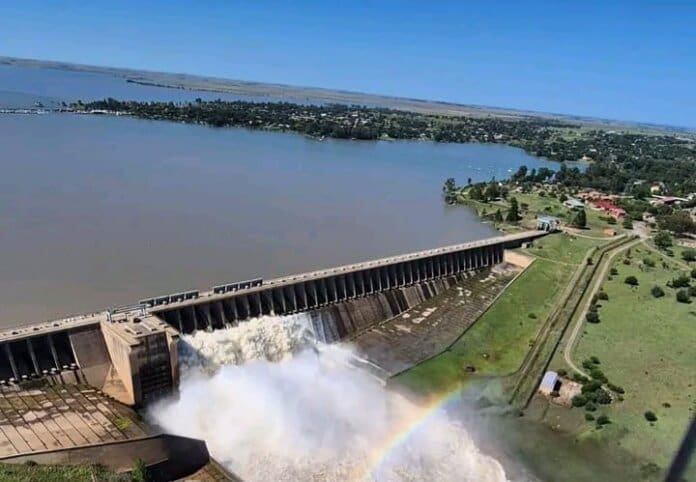 Integrated Vaal River System Maintains Near Full Capacity Integrated Vaal River System Maintains Near Full Capacity
