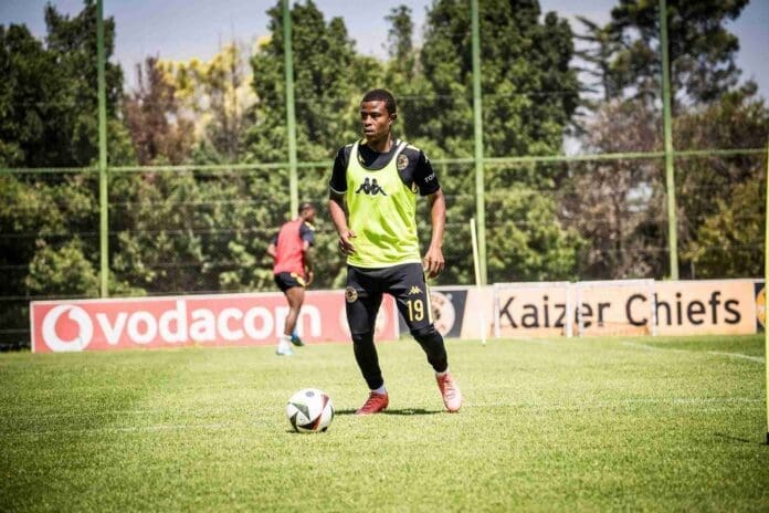 Chiefs release Mashiane